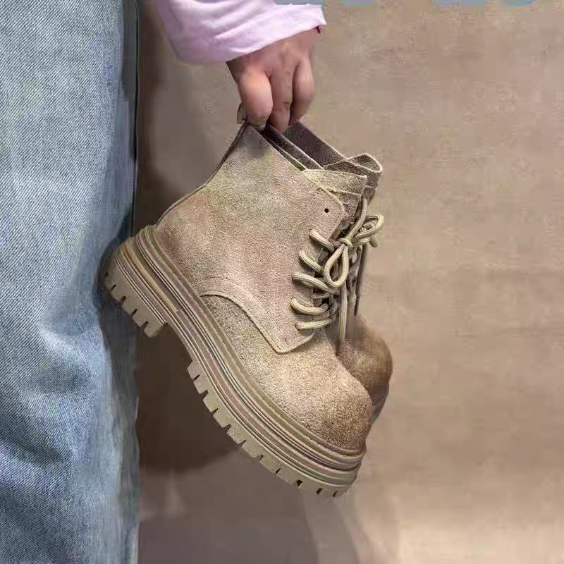 2025秋冬潮流风向标：复古与随性的完美交融