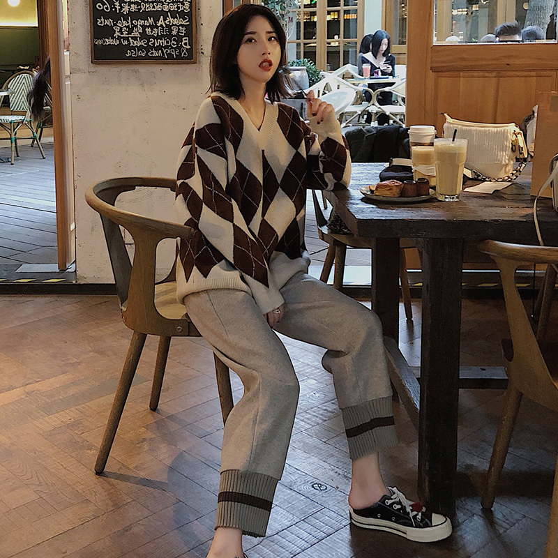 Small Gestational Woman Clothing Autumn 2021 New Fashion Knitted Sweater Warm Gestation Late-stage Casual Suit Autumn Clothing Two Sets