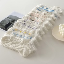 Crystal Fiberglass Lace Short Socks Woman Summer Thin air conditioning Sox Short-cylinder boat Sox hollowed-out students breathable white tide