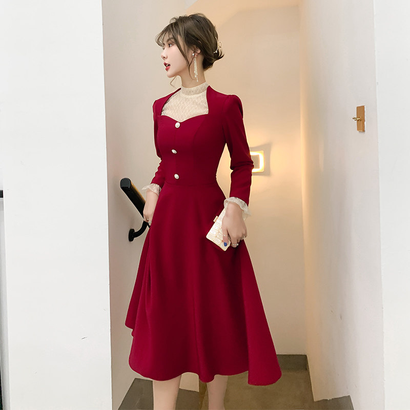 French toast dress bride 2022 new spring satin slimming wedding long-sleeved small red evening dress female