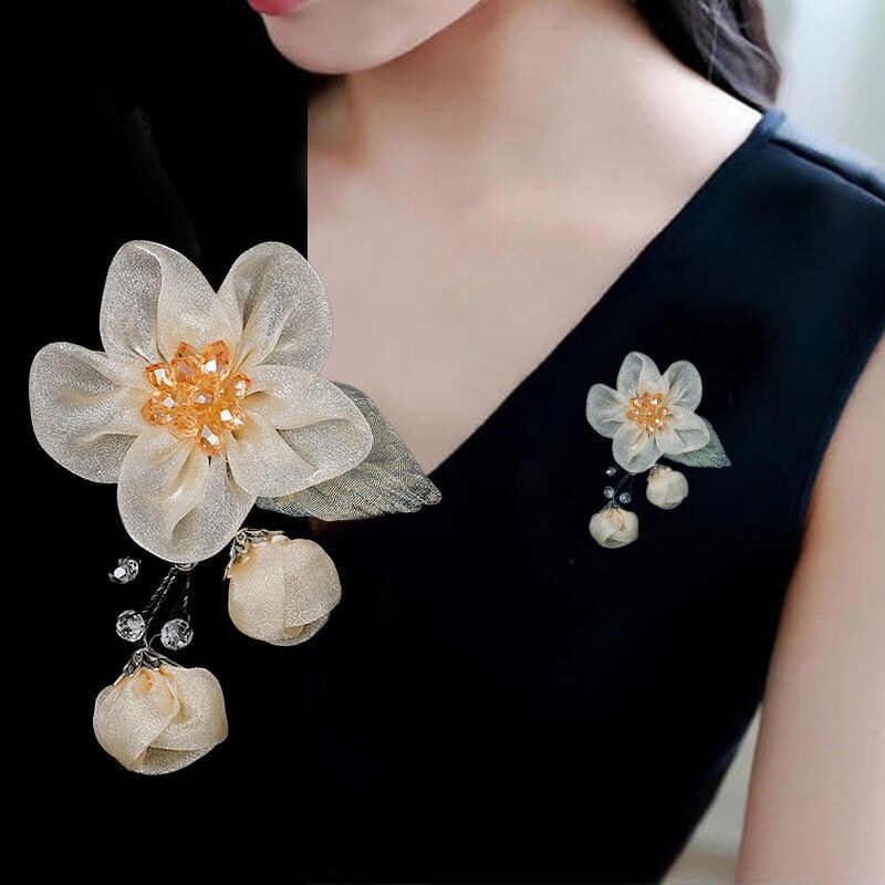 Breathflower Summer Fashion Han Brast Needle Female with Atmospheric Needle Decorated Lovely Breath Cloth Flower High-end Luxury