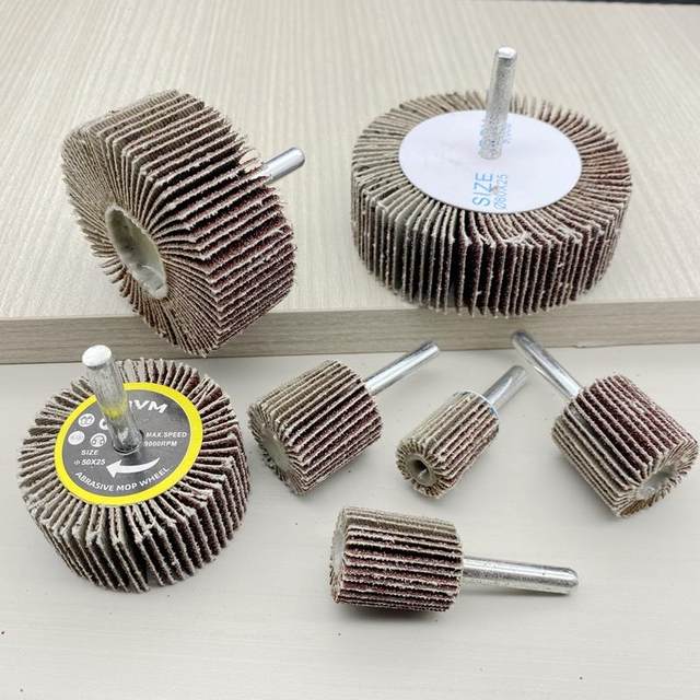 Conical sand cloth grinding head with handle