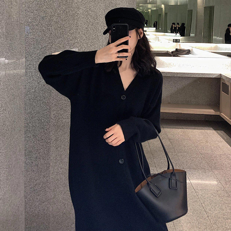 Large size women's autumn and winter knitted sweater dress women's fat mm age-reducing cover belly to show thin mid-length bottoming skirt trendy