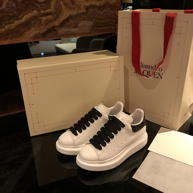 Black Tail & Top Edition2021 new pattern Wanghonggang wind Little white shoes female Internal elevation lovers skate shoes male tide ins gym shoes female summer ventilation