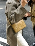 BV DIVANI经典CASSETTE小方包15格编织枕头包磁扣单肩斜挎包女包