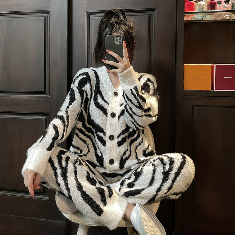 Export zebra ~ strength pie LIEVSI TOM Autumn and Winter Pajamas soft coloured two piece suit