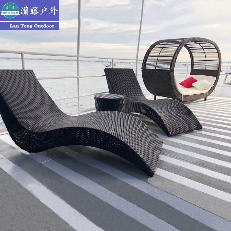 Outdoor LED Bed Garden Terrace Lazy LED LENGOON LEASON LEAST BEAST BASKING CHARE