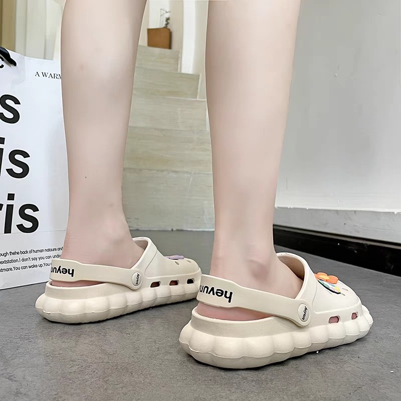Pregnant women slippers go out women's thick bottom home waterproof half toe non-slip hole shoes women's edema wide wild all-match summer thin section