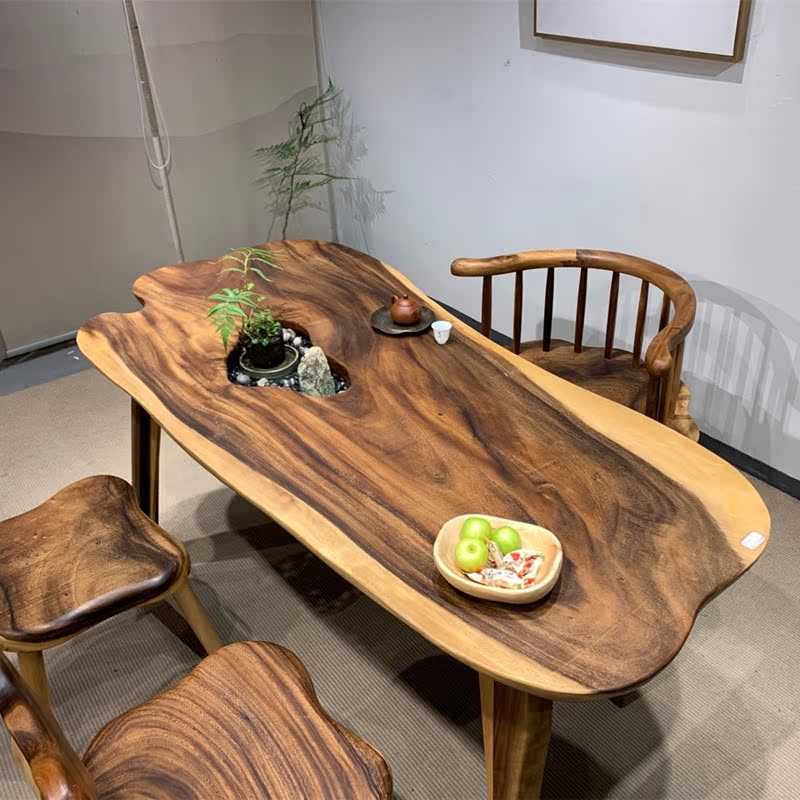 Size: 183*82*6 South American walnut solid wood slab with natural edge