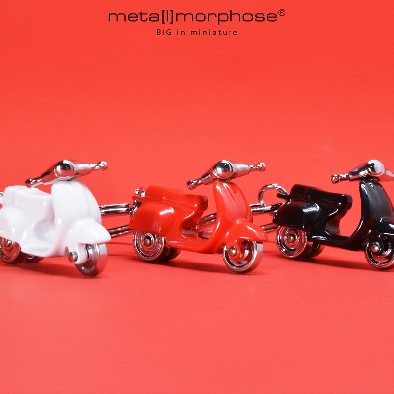 Belgian Metalmorphose Roman Holiday Keychain Pendant, Car-Themed, Cute and Creative Birthday Gift