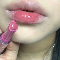 Amazingly moisturizing and moisturizing solid press-on lip gloss for pouty lips mirror finish lightening lip lines and moisturizing