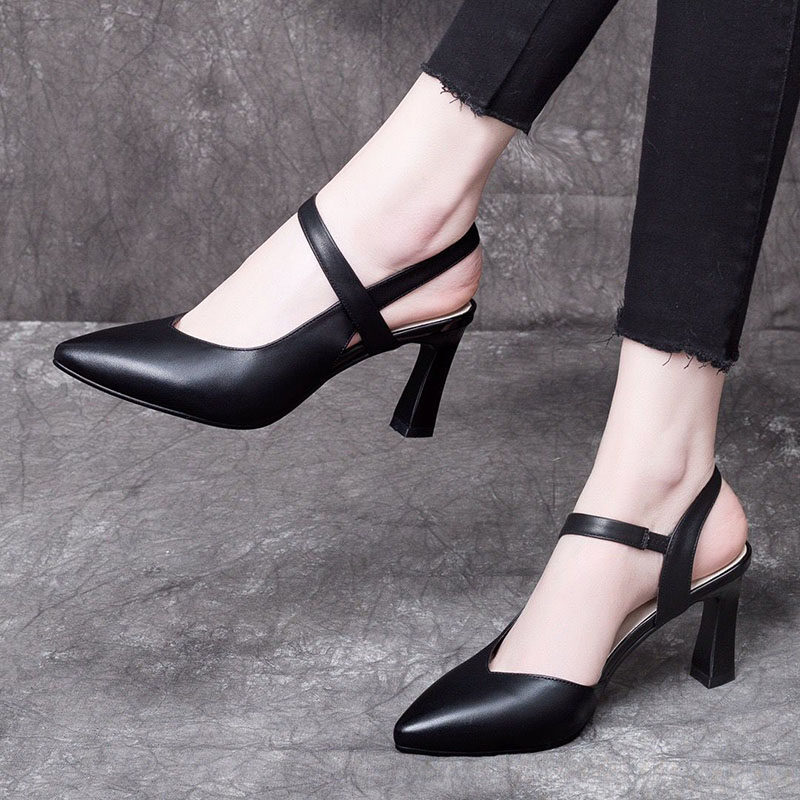 High-heeled toe sandals 2022 new women's leather summer women's shoes temperament explosion style thick heel back empty shoes women