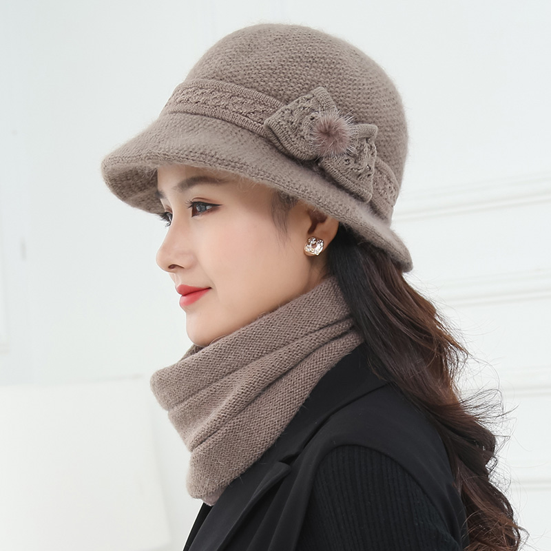 Winter middle-aged and elderly hat female rabbit hair knitted sweater hat old man hat warm mother pot hat grandma scarf