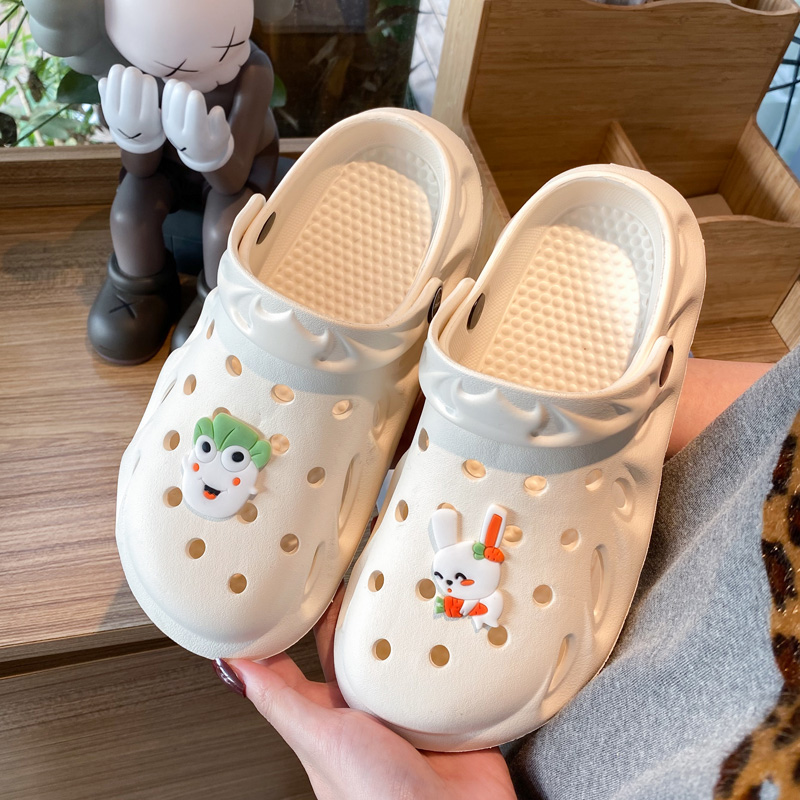 Non-slip hole shoes women ins trendy thick-soled breathable Baotou semi-cute slippers sandals slippers women summer fashion outer wear