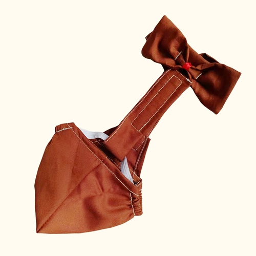 Чистая моча мочи с красным питомцем не мокрой подгузники.