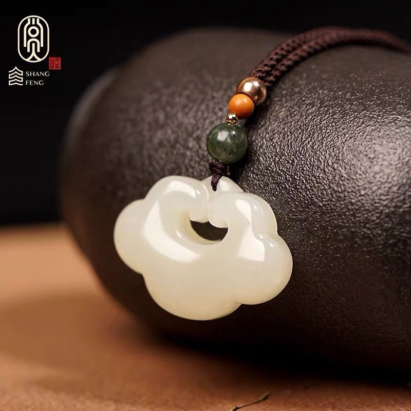 Natural white jade ping lock a man and woman long life lock children baby jade necklace jade crash couple