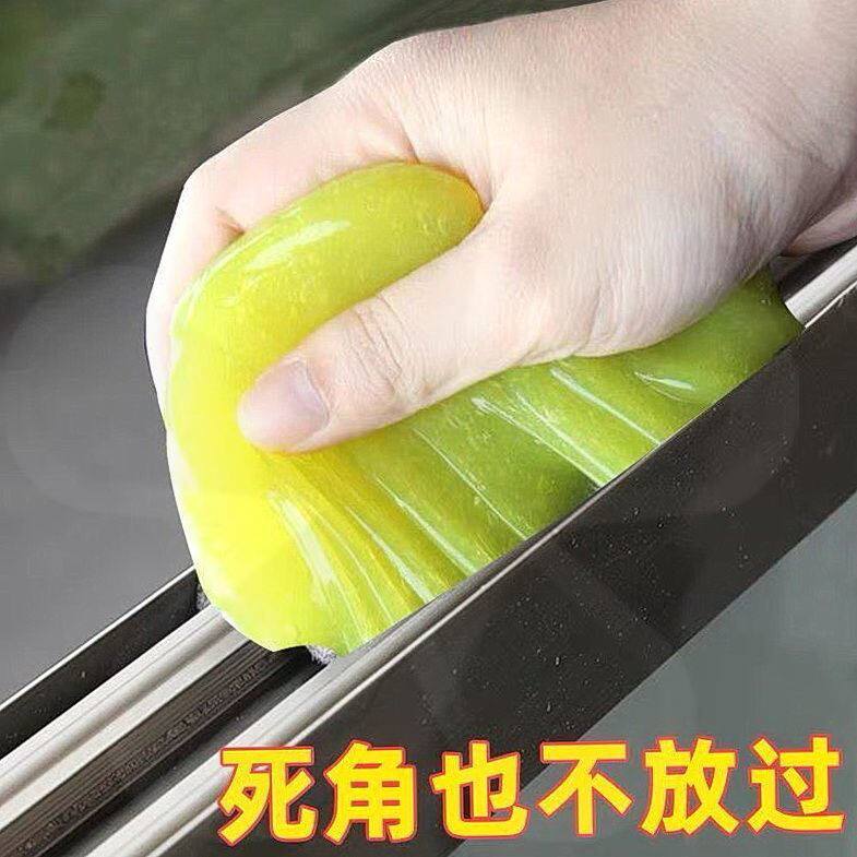 New Year's Day cleaning tools, sanitary artifacts, cleaning new houses, windows, grooves, cleaning tools, gaps, grooves