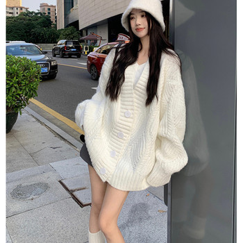 Korean version of autumn and winter warm lazy style solid color v-neck long-sleeved thick sweater cardigan jacket