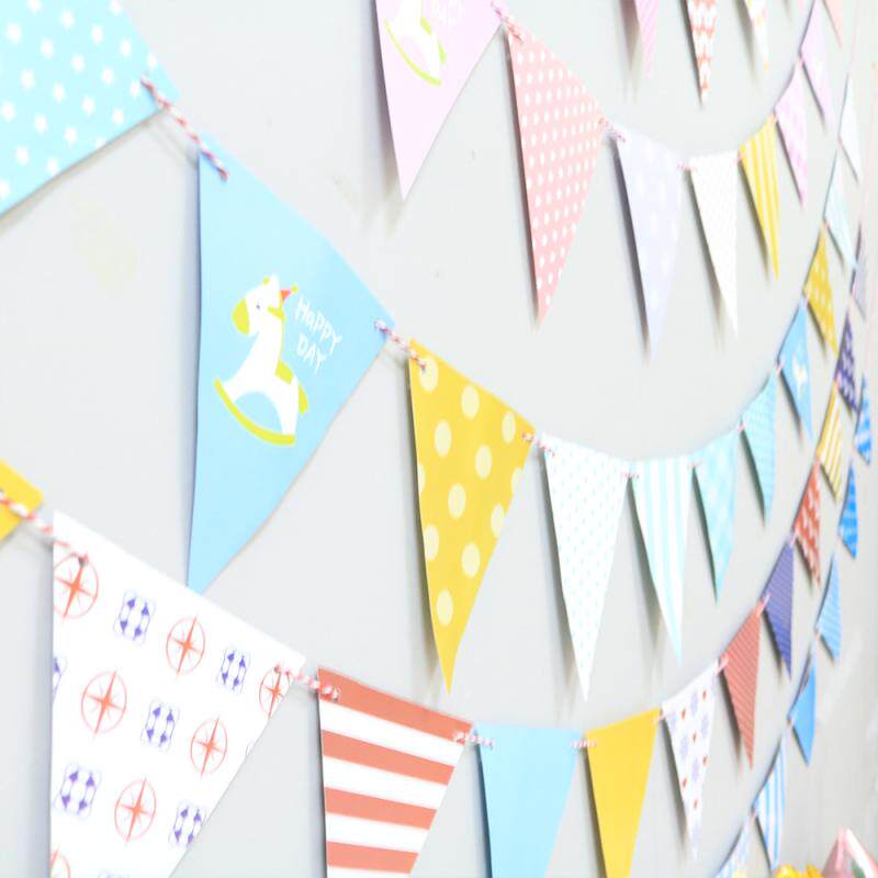 Festive paper colored triangular bunting June 1 Children's Day kindergarten scene layout birthday party decoration pull flag