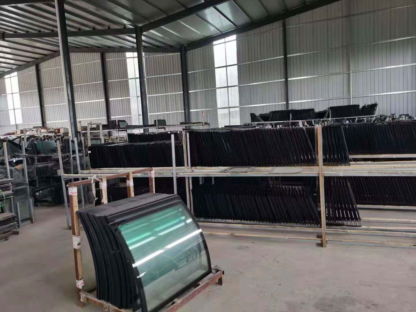 Zongshen Huaihai Jindi Shenghao Dayang Everest Jinpeng Haibao electric tricycle front windshield tempered glass