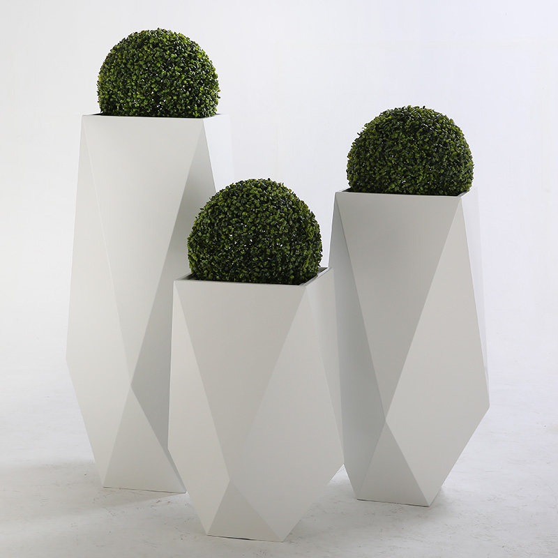 Simple Nordic stainless steel flowerpot shopping mall square street view beautiful Chen flower pot outdoor flower combination green plant flower box