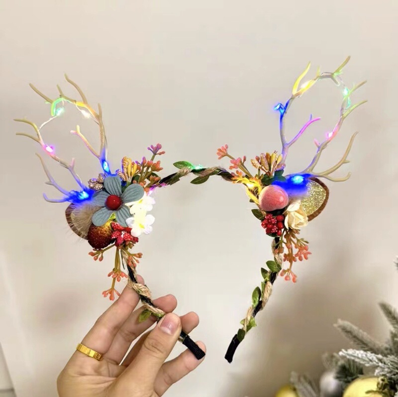Christmas Headbands and Hair Clips for Adults and Kidsren, Cute Headbands with Lights, Large Antlers Headwear for Photo Taking, Christmas Decorations