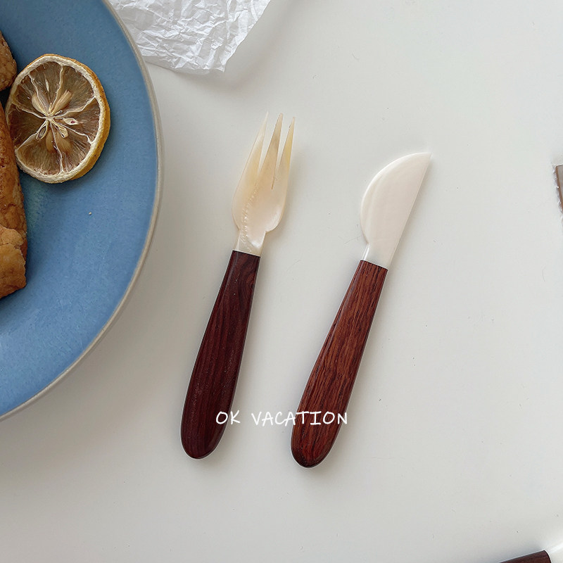 ins retro Japanese creative natural shell spoon stitching dessert spoon coffee stirring spoon bread salad fork tableware