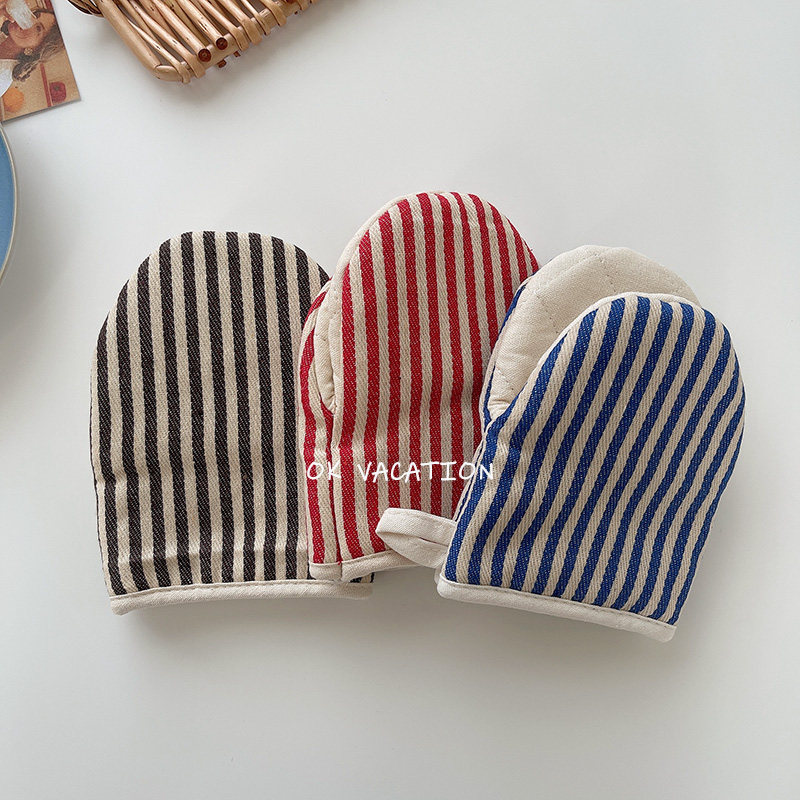 In Korean wind oven thickness anti-hot gloves Japanese hand-made dessert baking restaurant microwave insulation gloves