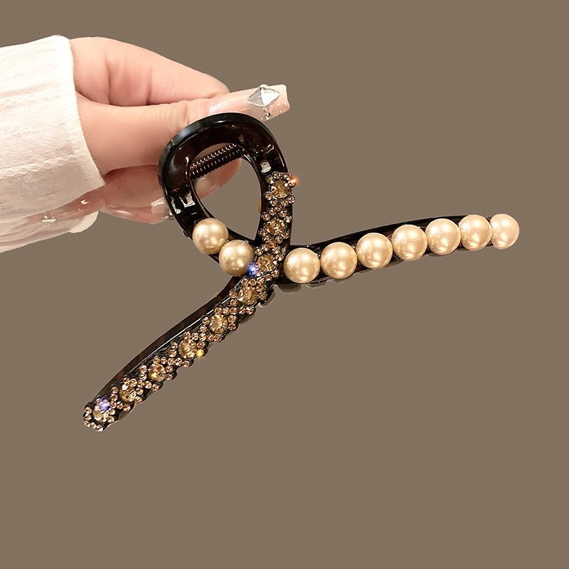 Outlet Brand Clearance Discount, Retro Pearl-Encrusted Diamond Gripper, Exquisite, Compact and Versatile Accessories
