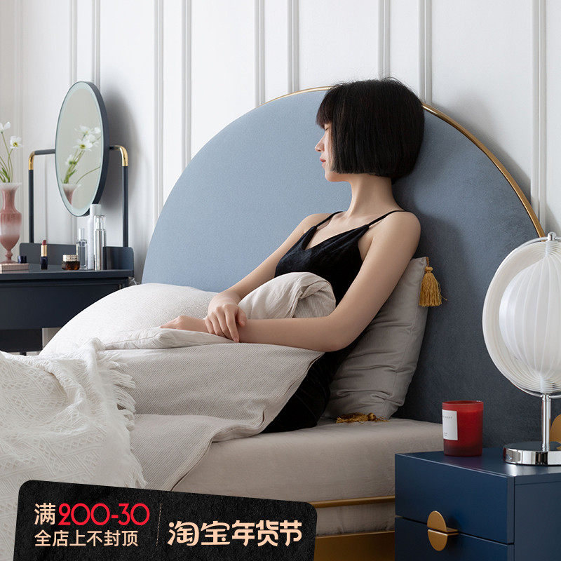 Iron art bed 1 5 meters 1 8 Nordic ins net red girl bed wind iron frame bed modern minimalist light luxury double bed