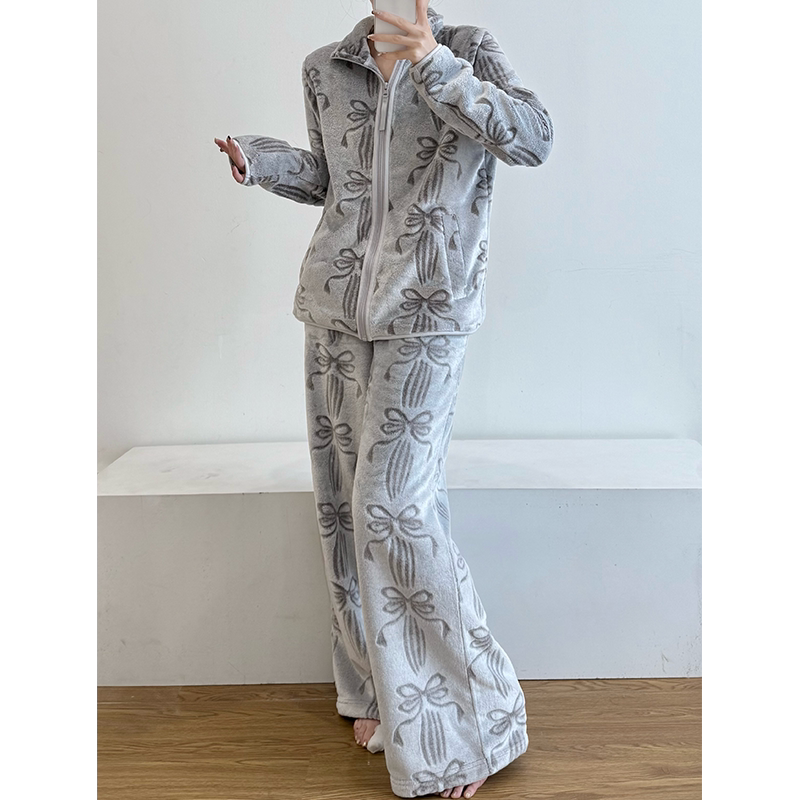Sweet Girly Bow Print Coral Velvet Pajamas for Women Winter Warm Thickened Cardigan Long Pants Home Wear Set Sweet Girly Bow Print Coral Velvet Pajamas for Women Winter Warm Thickened Cardigan Long Pants Home Wear Set