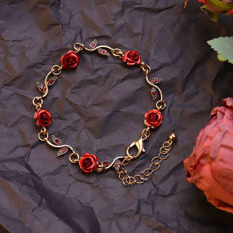 Retro French Red Rose Bracelet, Accessible Luxury, Niche and Exquisite, Bestie Jewelry, 2026 New Style, Western Style Bracelet for Women