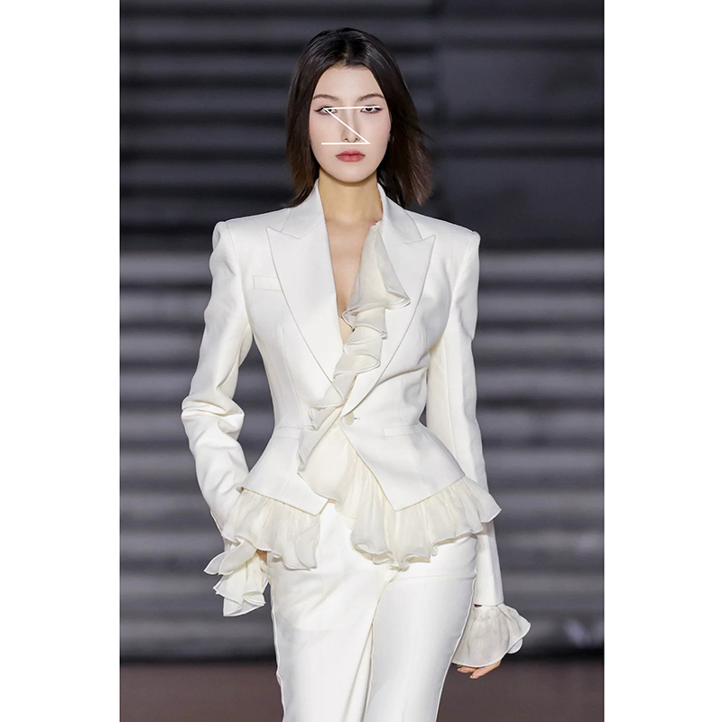 Erosi Elegant and Luxurious Patchwork Ruffled Straight Shoulder Waist-Cinching Blazer Autumn French Retro Slim-Fit Suit Jacket