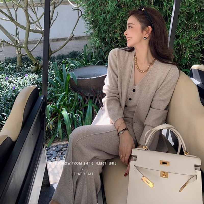 Autumn New Korean Style High-End Wool Knit Jacket Vest Wide-Leg Pants Three-Piece Casual Elegant Suit Thick