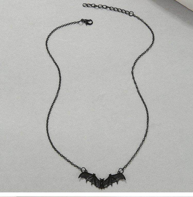 Gothic Punk Bat Necklace - Halloween Bat Pendant Jewelry for Women O1CN01ouo7Ej1WmeMwbooId !!2210486742831