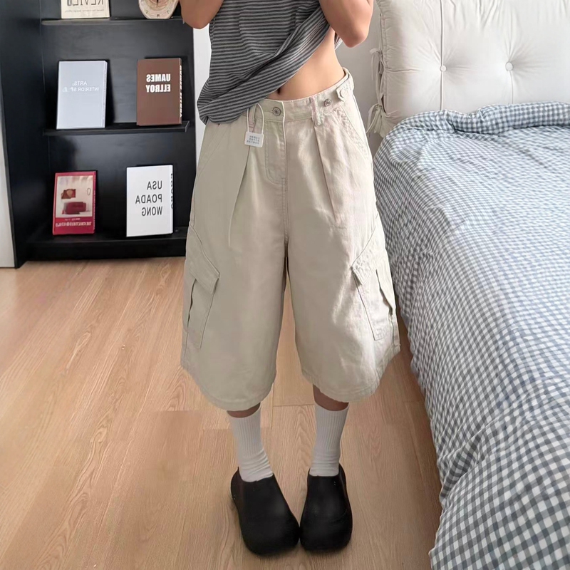 American-Style Off-White Workwear Denim Shorts for Women, New Summer Style, Plus Size, Loose Fit, Versatile Wide-Leg Cropped Pants American-Style Off-White Workwear Denim Shorts for Women, New Summer Style, Plus Size, Loose Fit, Versatile Wide-Leg Cropped Pants