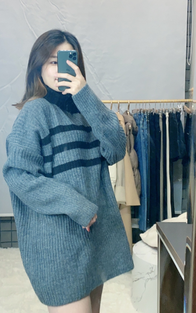 mid-length crew neck sweater