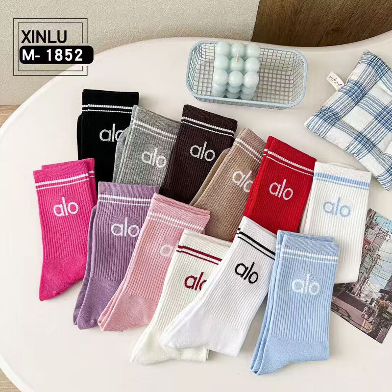 Alo Socks Yoga Socks Sports Socks Macaron Color Series Solid Color Women's Socks Couple Socks Cotton Student Socks High Tube Socks