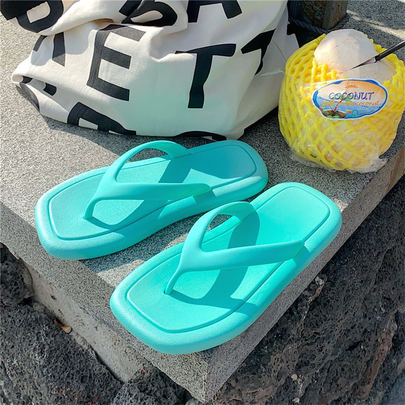 Seaside slippers women's can go down the level bottom sandals and slippers women's summer wear Korean fashion net red ins flip flops