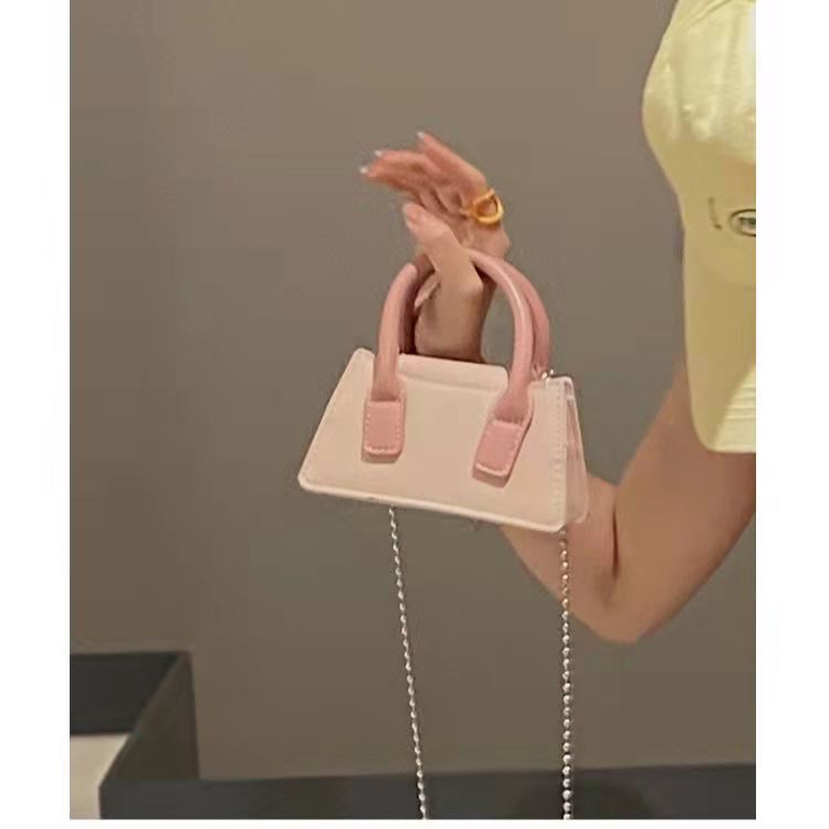2022 new mini bag women's summer tide fashion contrast color chain small square bag all-match niche hand-held diagonal bag
