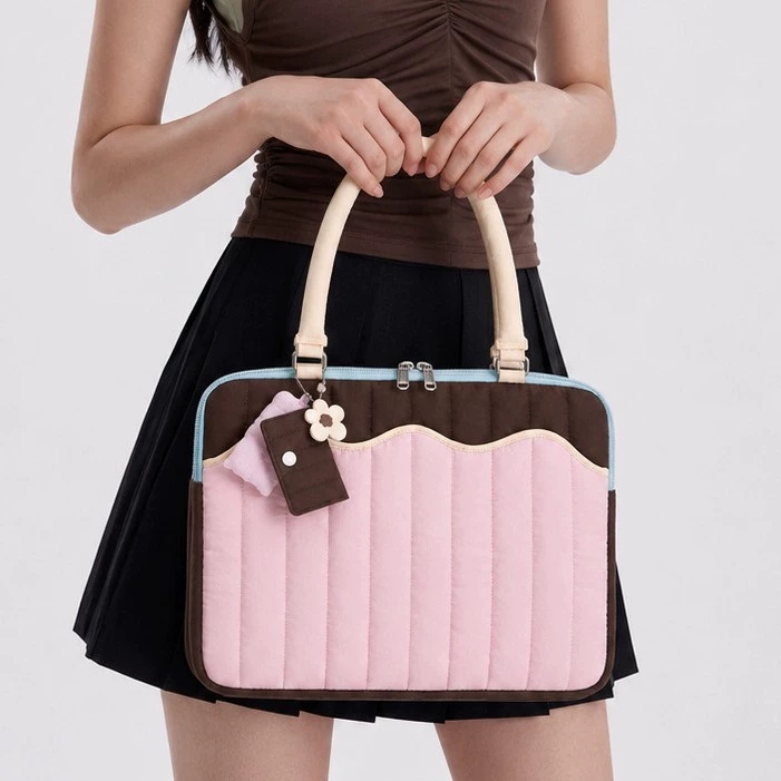 Color-Block Laptop Bag 14-16inch Universal 2026 New Shockproof and Drop-Resistant Commuter Laptop Bag Macaron Color-Block Laptop Bag 14-16inch Universal 2026 New Shockproof and Drop-Resistant Commuter Laptop Bag Macaron