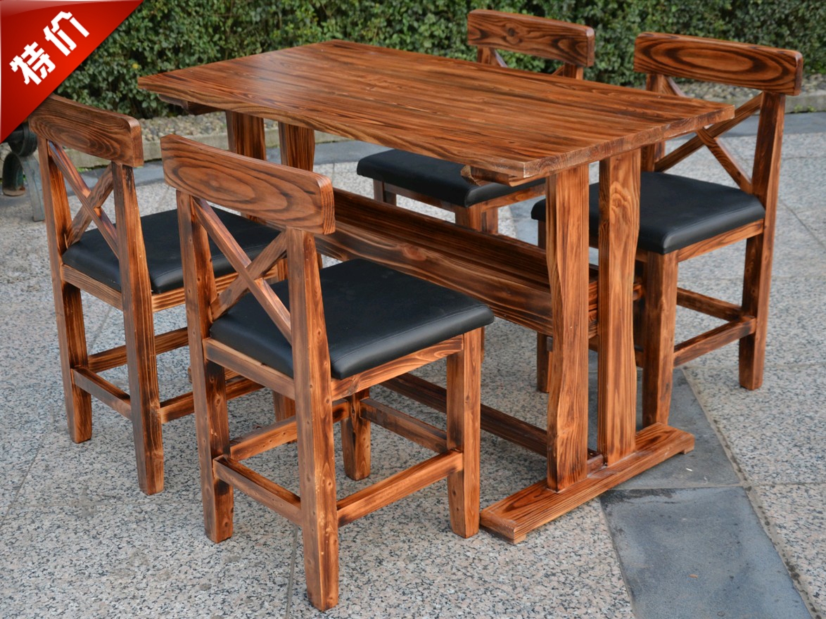 Manufacturer Direct Sales Solid Wood Carbonated Outdoor Furniture Bar Coffee Table And Chairs Combination Kit Casual