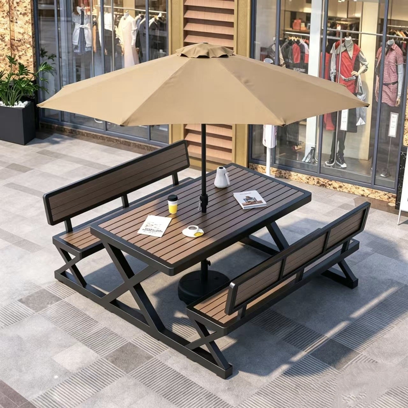 Outdoor Waterproof and Sun-Resistant Plastic Wood Tables and Chairs with Umbrellas for Open-Air Use in Commercial Streets, Attractions, and Restaurants