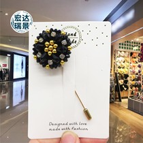 Inlaid gold nails Brisket Brooch Woman Fashion Chest Flowers anti-walking light buckle 100 lap Temperament Accessories Silk Scarf Buttoned Suit Cardiothoric