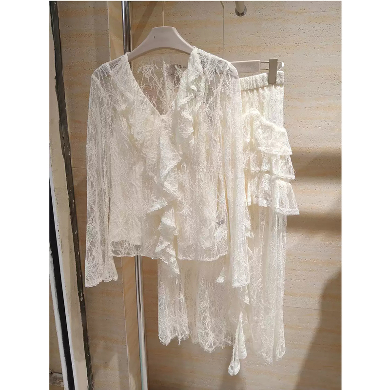 Ladylike Style V-Neck Ruffled Lace Long-Sleeved Shirt for Women 26 Early Autumn New Style Tassel Slim Fit Top Ladylike Style V-Neck Ruffled Lace Long-Sleeved Shirt for Women 26 Early Autumn New Style Tassel Slim Fit Top
