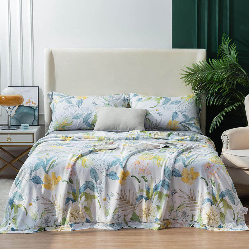 Tencel summer quilt is air-conditioned by summer cool quilt ice silk thin section can be machine-washed summer single and double naked sleeping quilt