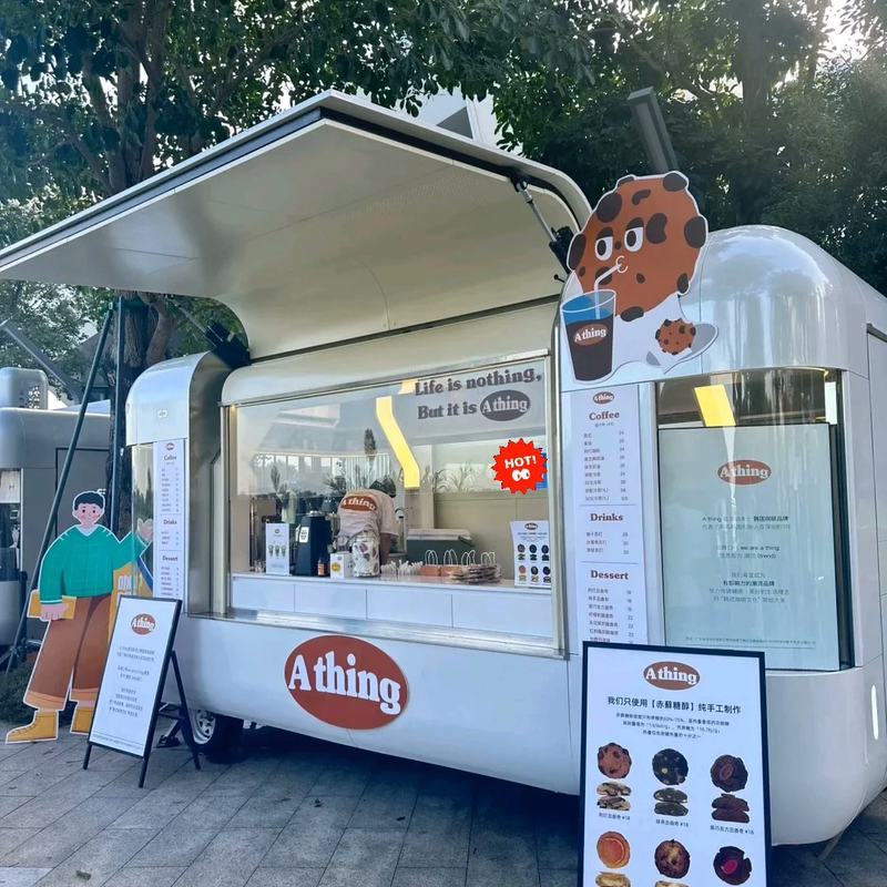 Trendy Airplane Wing Cloud Warehouse Food Truck Outdoor Street Scene Camping Spot Coffee Milk Tea Truck Ice Cream Mobile Vending Truck