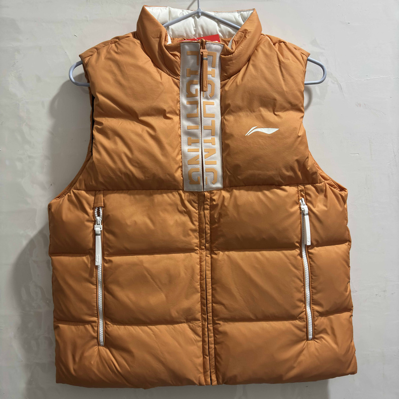 Li-Ning Genuine Winter Fleece-Lined Unisex Stand-Up Collar Warm Lightweight Sleeveless down Vest Amrv065 Li-Ning Genuine Winter Fleece-Lined Unisex Stand-Up Collar Warm Lightweight Sleeveless down Vest Amrv065