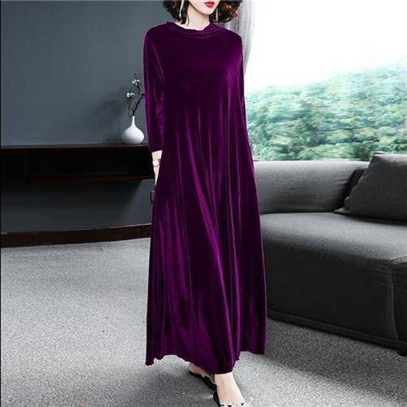 Velvet Dress with Long Sleeves, Stylish New Spring and Autumn Design, Stacked Collar, Slimming, Tummy-Concealing, Elegant Mid-Length Dress, Fashionable New Product