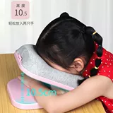 Подушка для сна для школьников в обеденный перерыв